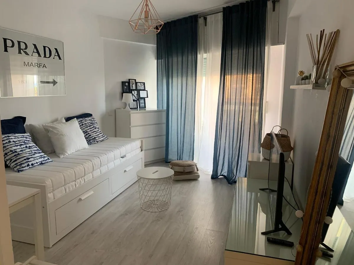 Acogedor Estudio En Primera Linea De Playa Benalmadena Spain